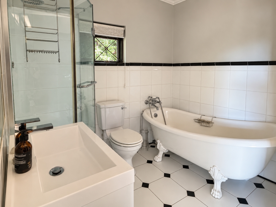 5 Bedroom Property for Sale in Higgovale Western Cape